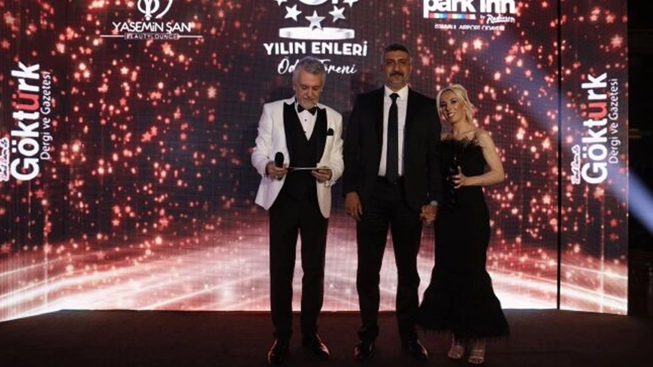 Göktürk Dergisi, yılın enleri ödülünü Versage Enerji İçeceği Yönetim Kurulu Başkanı Murat Emiroğlu’na verdi.